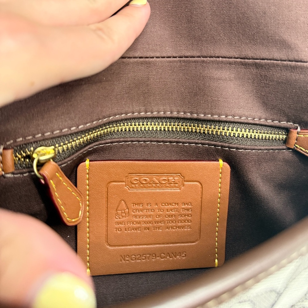 Coach soho bag 25 jacquard in maple. - Picture 5 of 7
